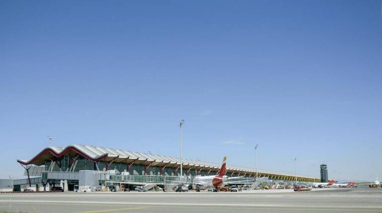 aeropuerto cerrajeros